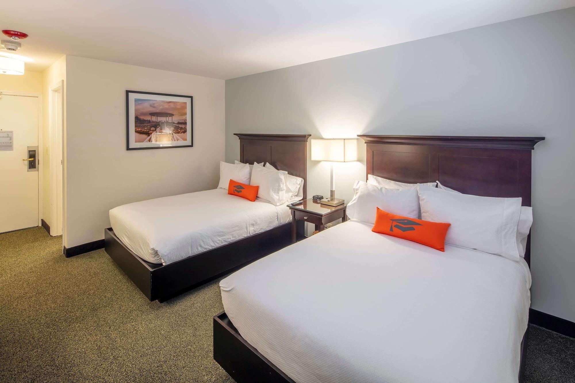 Collegian Hotel & Suites, Trademark Collection By Wyndham シラキュース エクステリア 写真