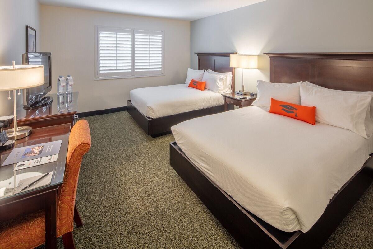 Collegian Hotel & Suites, Trademark Collection By Wyndham シラキュース エクステリア 写真