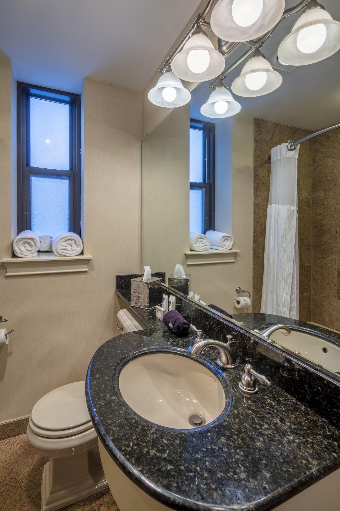 Collegian Hotel & Suites, Trademark Collection By Wyndham シラキュース エクステリア 写真