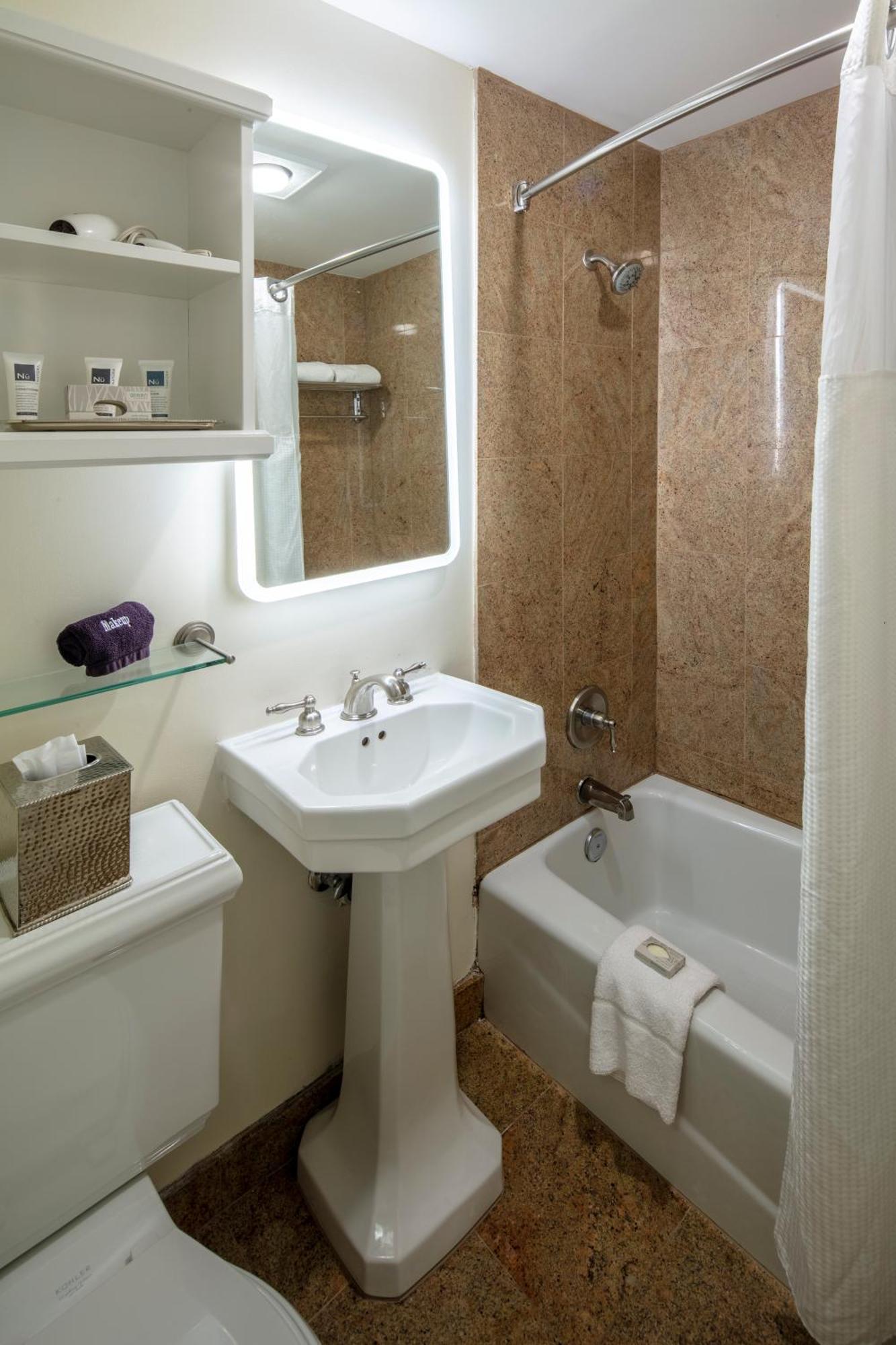 Collegian Hotel & Suites, Trademark Collection By Wyndham シラキュース 部屋 写真