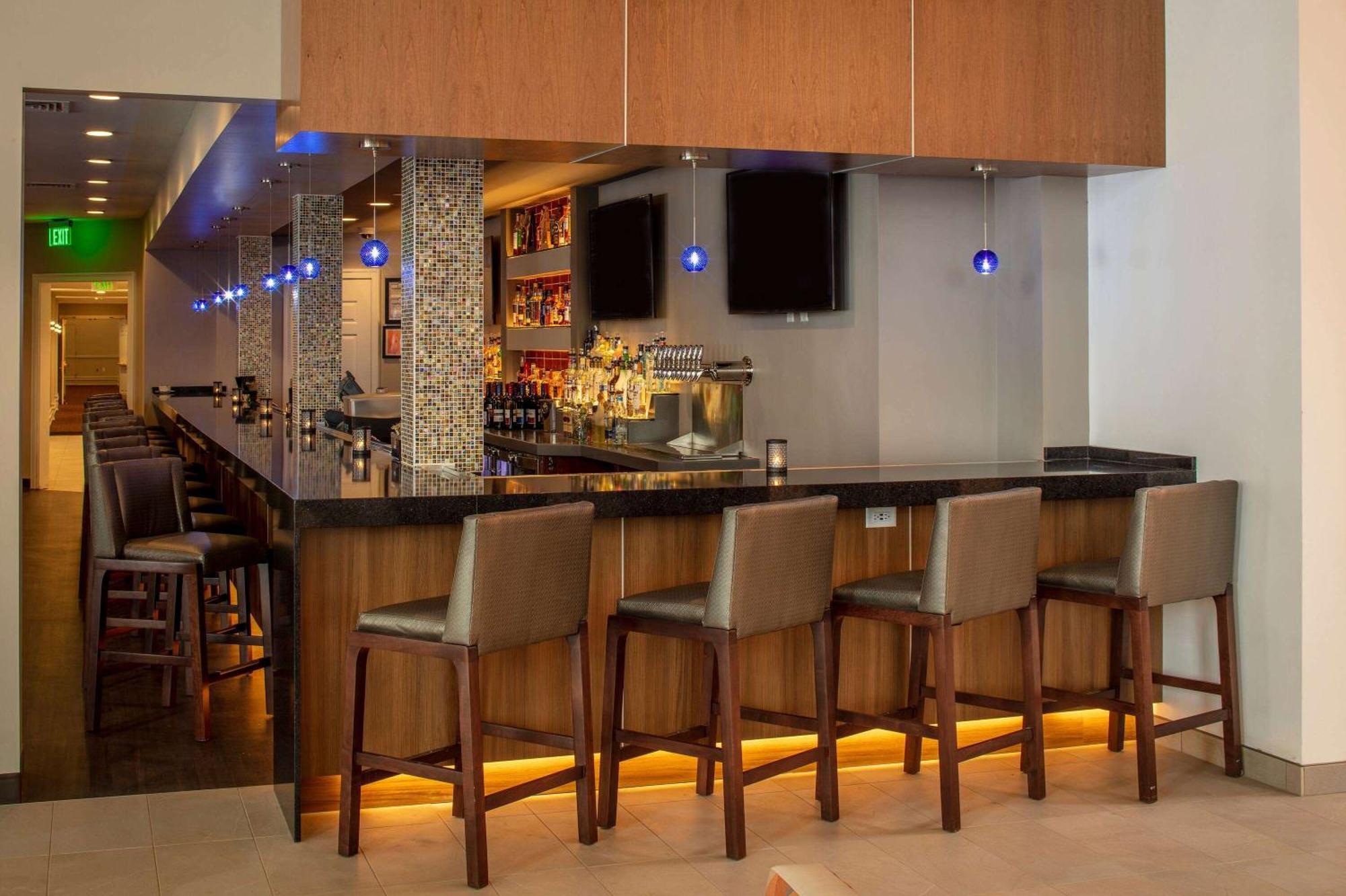 Collegian Hotel & Suites, Trademark Collection By Wyndham シラキュース エクステリア 写真