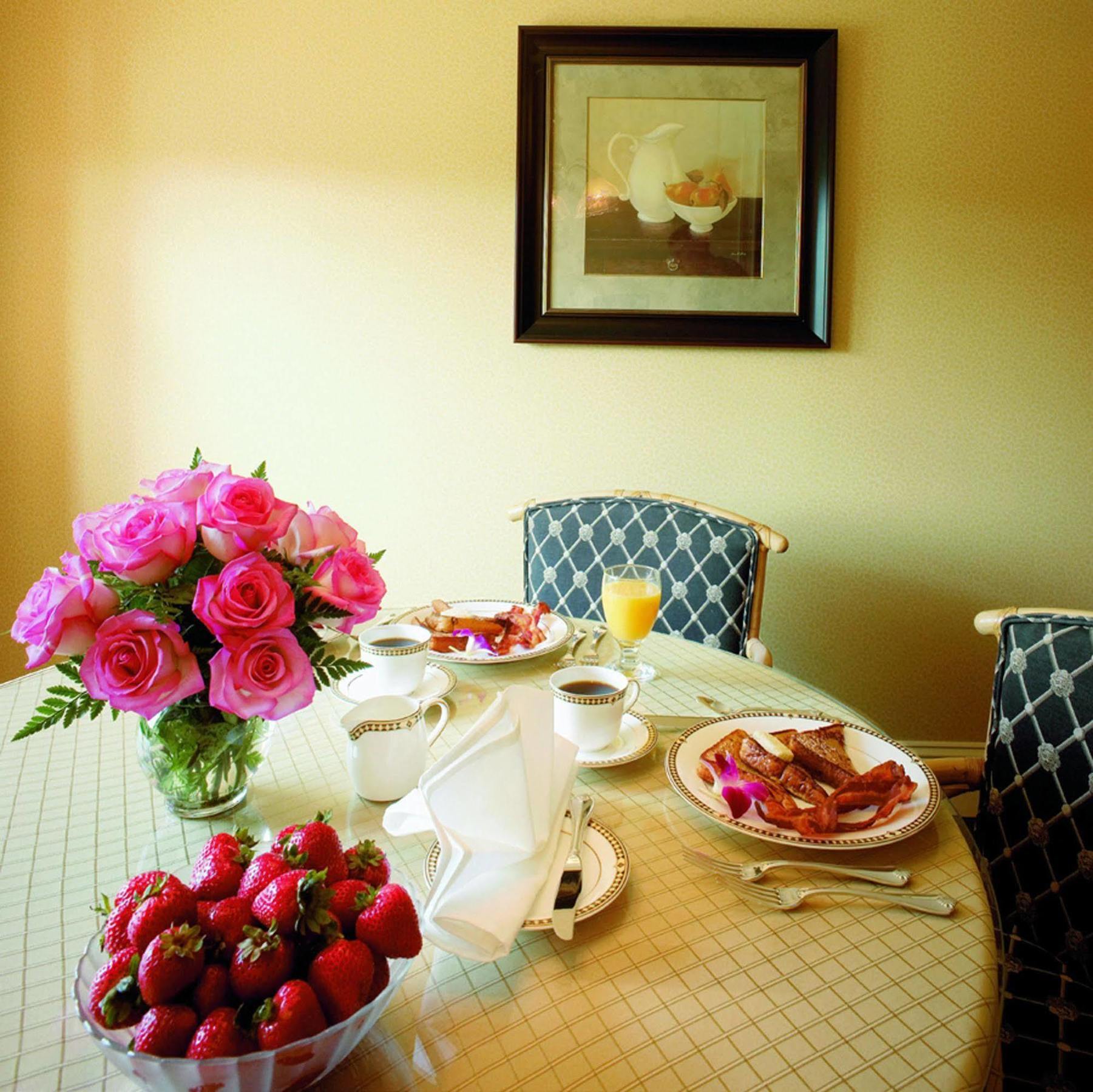 Collegian Hotel & Suites, Trademark Collection By Wyndham シラキュース エクステリア 写真
