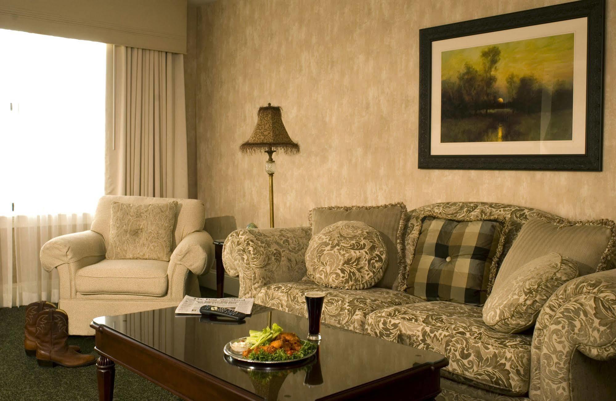 Collegian Hotel & Suites, Trademark Collection By Wyndham シラキュース エクステリア 写真
